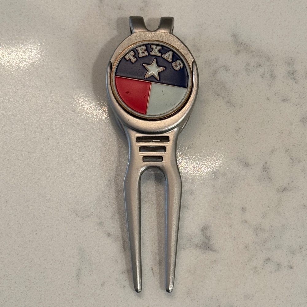 Golf Ball Mark and Repair Tool